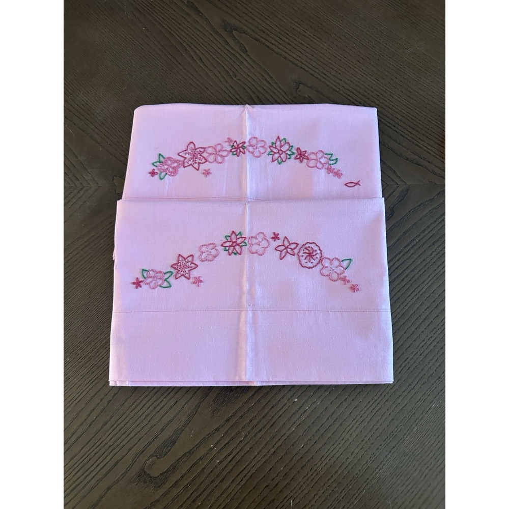 Vtg 2 Springmaid By Marvelaire 30'' x 20''‎ Pillowcase Pink Color Floral Crochet